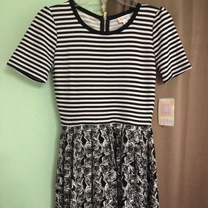 Lularoe Amelia
